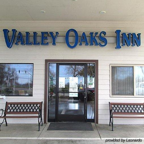 Valley Oaks Inn Уудланд Екстериор снимка