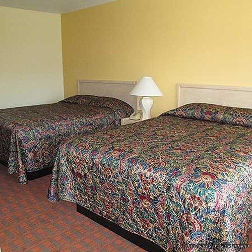 Valley Oaks Inn Уудланд Екстериор снимка